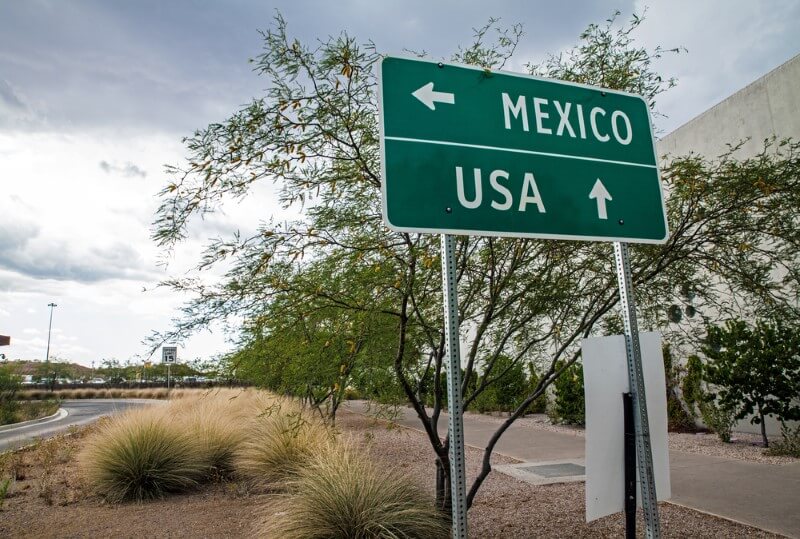 U.S. Mexico Border Sign